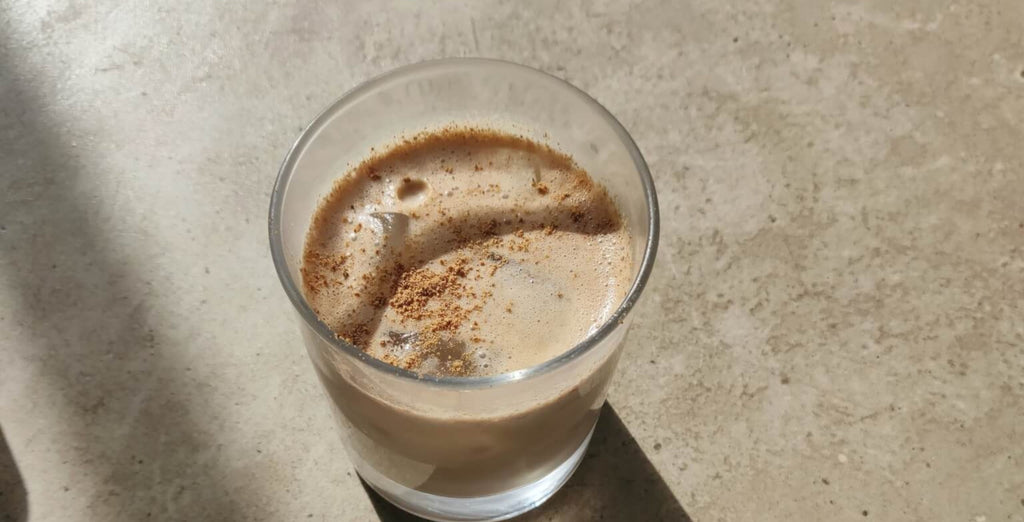 Reishi Latte with Cardamom & Nutmeg